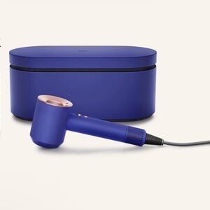 Dyson Supersonic™ hair dryer
(Ultra Blue and Blush Pink)
NEW